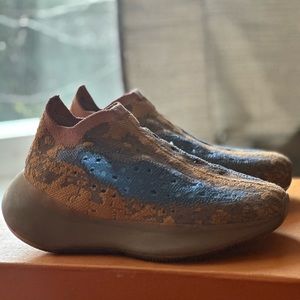 YEEZY BOOST 380 BLUE OAT